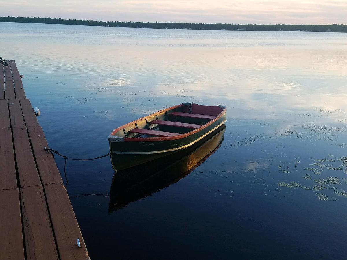 Historic Birch Lodge And Motel Trout Lake Екстериор снимка